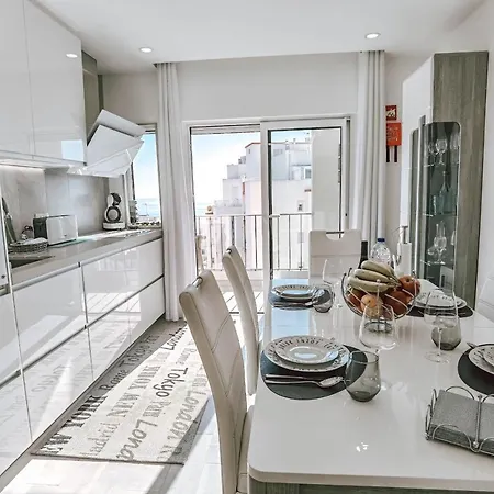 Rocha Vista Mar Dubai アパート